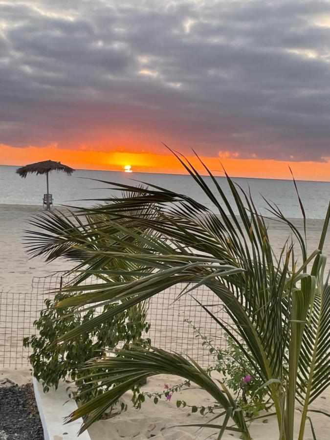 Villa Nº 25 Alfredo Marchetti Suites On The Beach,Praia De Chaves Bv Rabil 外观 照片